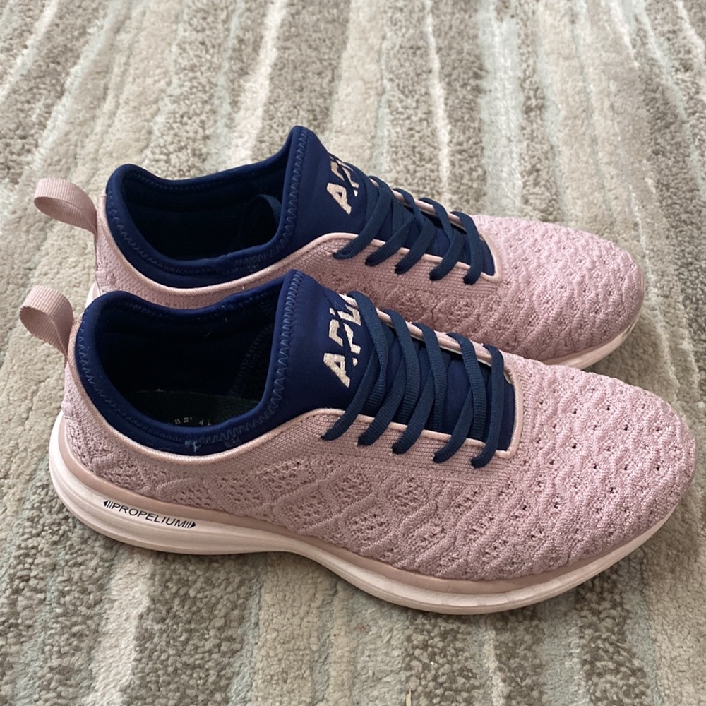 Apl Techloom Phantom, Size 8.5. - image 2